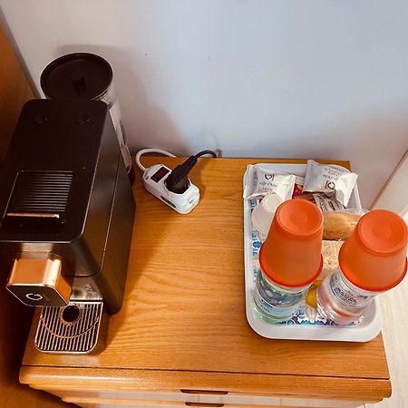 Affitta Camere Di Mattia Self Check In 菲乌米奇诺 外观 照片