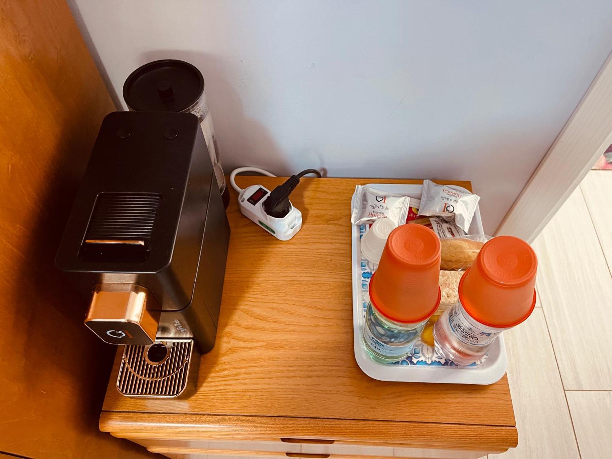 Affitta Camere Di Mattia Self Check In 菲乌米奇诺 外观 照片